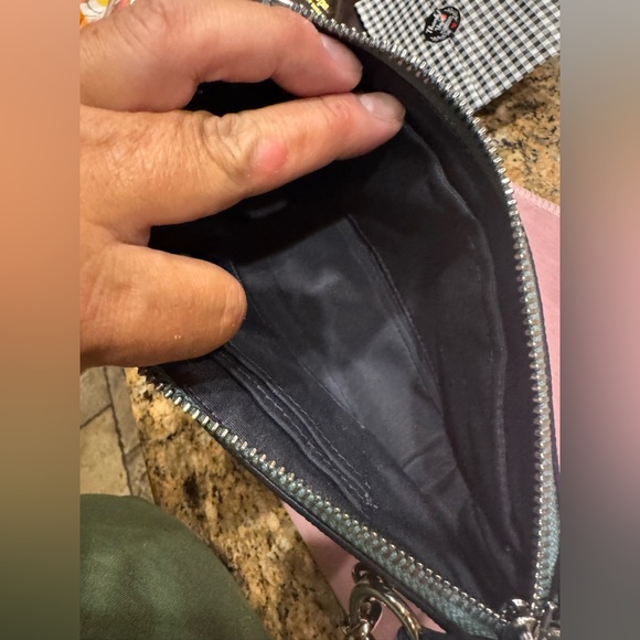 COACH TEAL HAWAIIAN FLORAL EMBROIDERY BEADED LARGE CHAIN WRISTLET F29378 - Picture 6 of 6